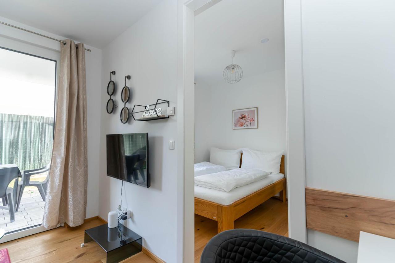 Modern Apartment With Tiny Garden Near City Center فيينا المظهر الخارجي الصورة