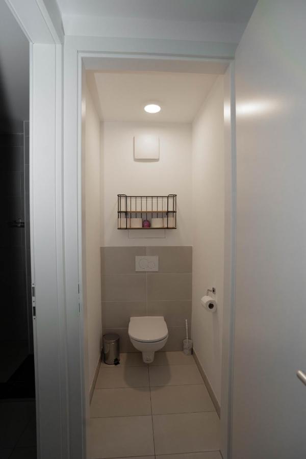 Modern Apartment With Tiny Garden Near City Center فيينا المظهر الخارجي الصورة